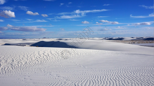 白沙漠位于新墨西哥的图拉罗萨盆地高清图片