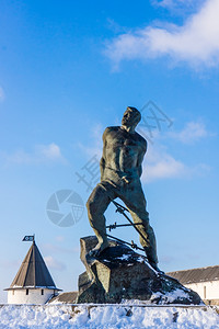 苏维埃联盟的英雄诗人穆萨扎哈利勒纪念碑俄罗斯喀山背景图片