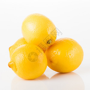 成熟柠檬图片