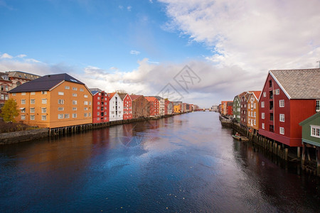挪威特隆海市风景高清图片