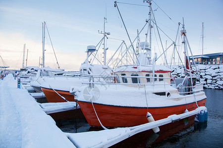 特隆海姆一个码头的冬季视图图片