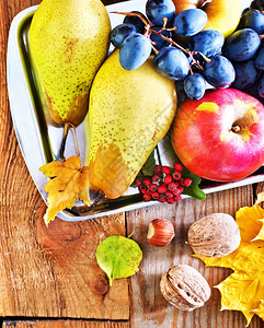 木水果和蔬菜的秋收获图片