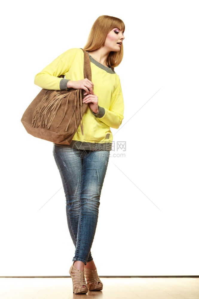 时装概念满身的全女穿着棕色肩膀图片