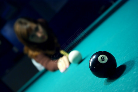 Billiards游戏台球俱乐部的场景图片