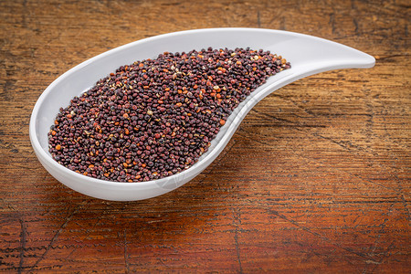 玻利维亚种植的免费黑quinoa谷物背景图片