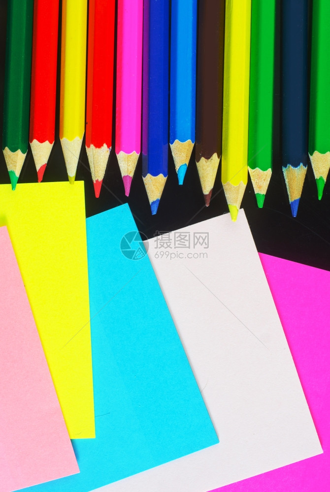 笔记和铅的彩色工作表图片