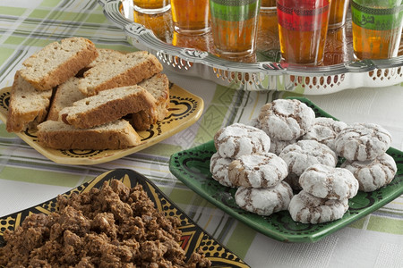 摩洛哥传统自制饼干和茶图片