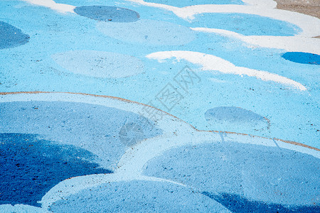 蓝色天空抽象混凝土墙上涂鸦的详情背景图片