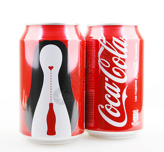 可口可乐标志AYTOSBULGARIA10月4日215年可口乐孤立在白色背景上可口乐是一种碳化软饮料在全世界商店餐馆和自动售货机中销背景