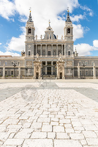 阿尔穆德纳皇家大教堂西班牙马德里图片