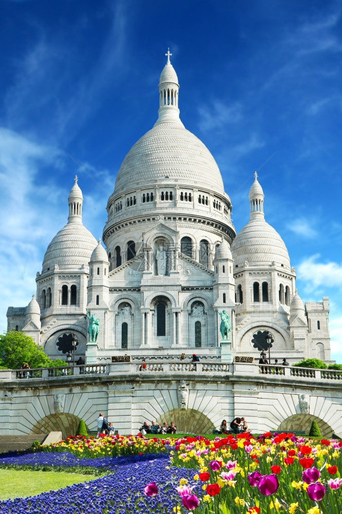 巴黎神圣教堂图片