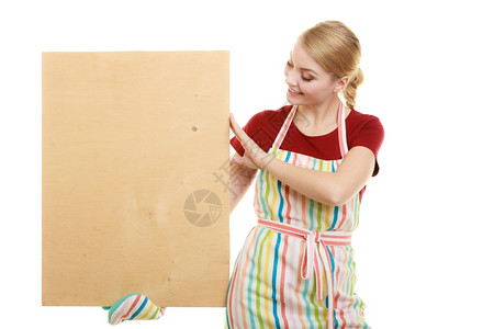 餐饮菜单食谱上空标牌的厨房停机坪主妇或小商业女孩拿着木板有复制文本的空间背景图片