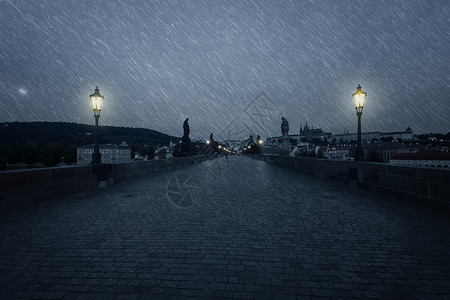 CharlesBridge下雨夜捷克布拉格背景图片