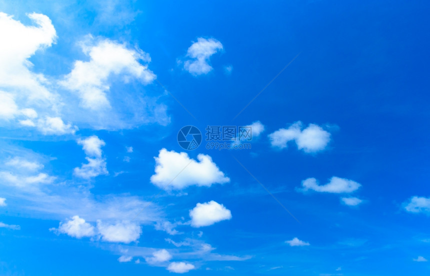 蓝色天空中的云xAxA图片