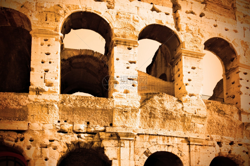 意大利罗马的巨石墙特写SepiaTaned图片