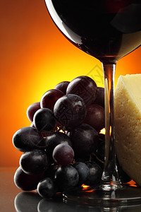 与葡萄奶酪和红酒同住图片