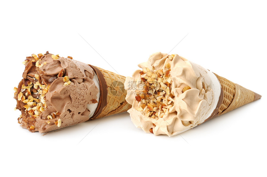 冰淇淋锥孤立在白色背景图片