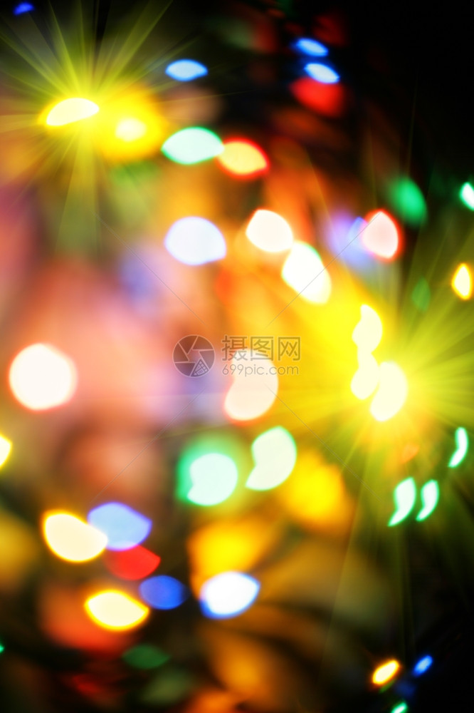 色彩多的圣诞光灯脱离焦点可用作背景图片