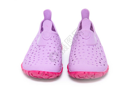 一双粉色的童鞋图片