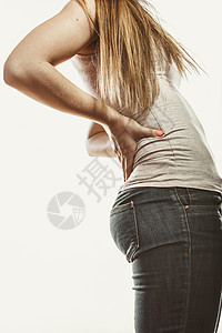 妇女背痛部被白手孤立的生病女孩健康背景图片