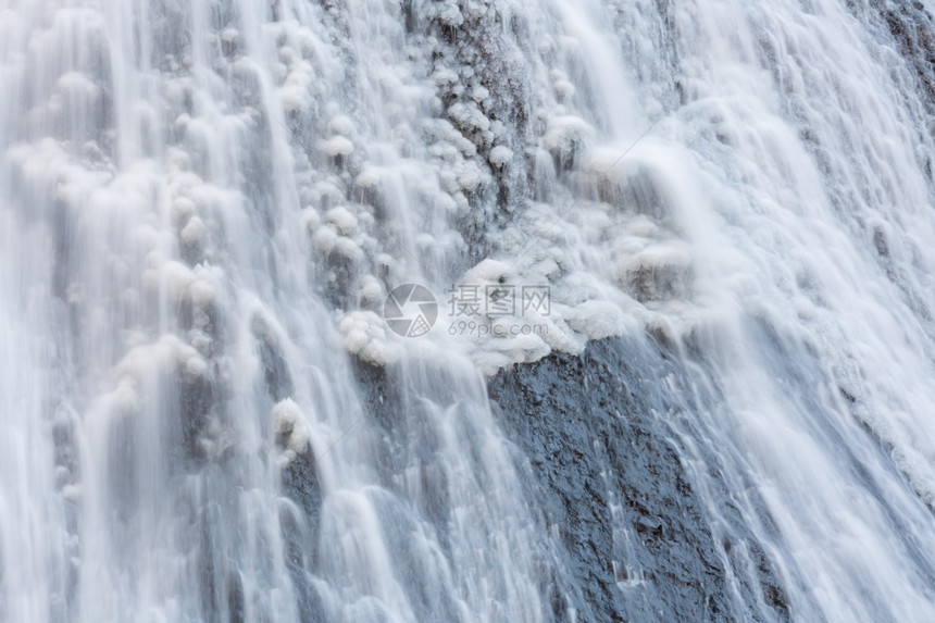 秋田瀑布的雪图片
