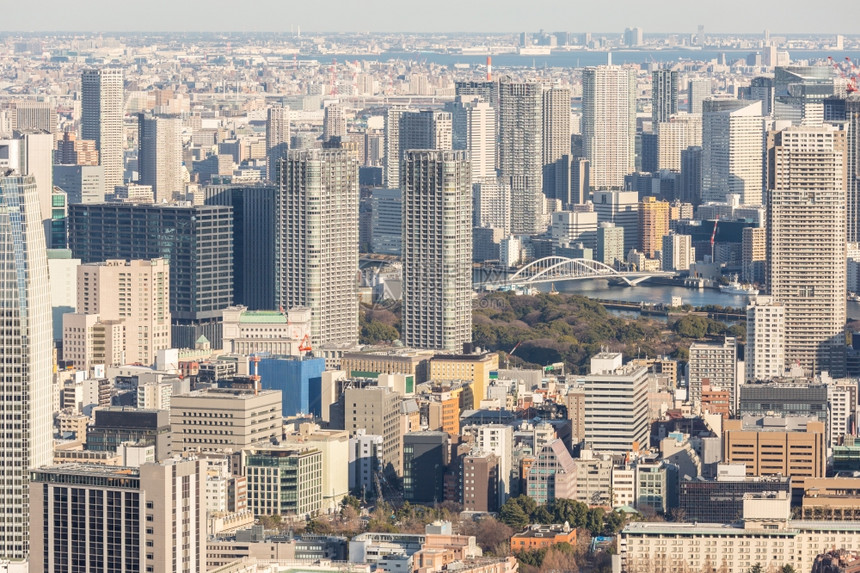 日本山田河周围的天线图片