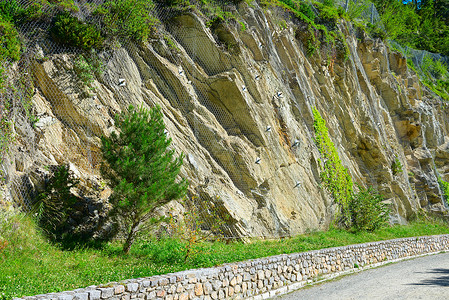 山区岩崩安全网高清图片
