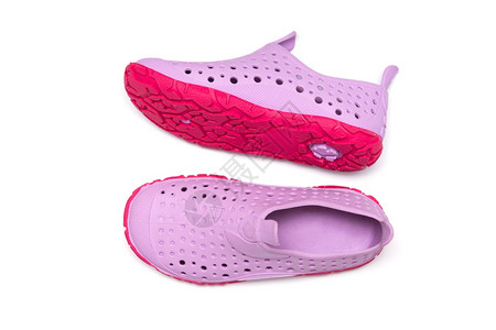 一双粉色的童鞋背景图片