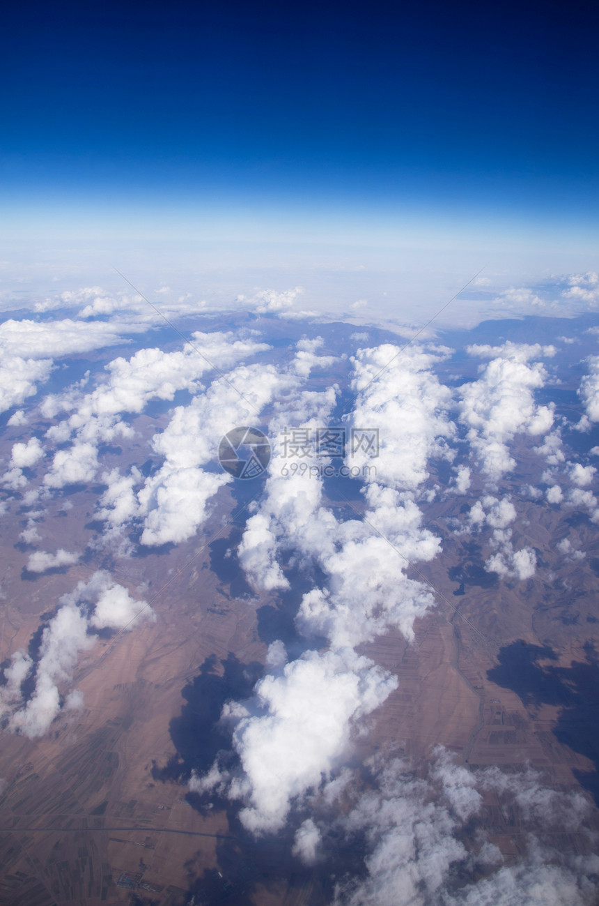 蓝色天空背景有小云xAxA蓝天空背景有小云xA图片