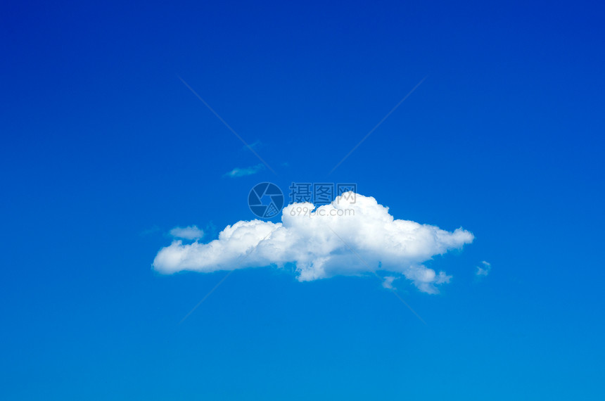 蓝天空背景云微小图片
