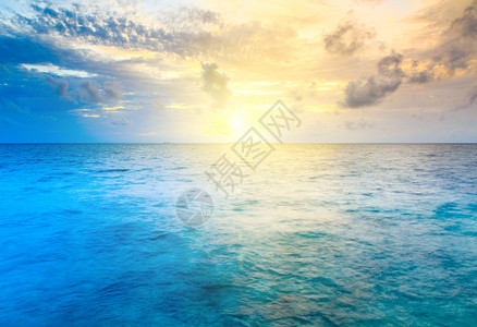 海面日落xAxA图片