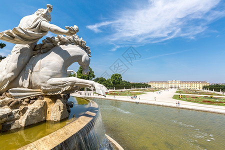 奥地利维也纳Schonbrunn宫花园图片