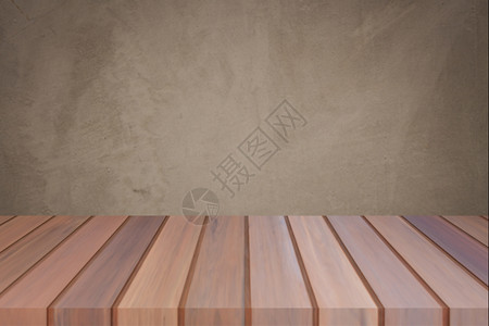 带混凝土壁背景的空顶木板桌用于产品显示图片