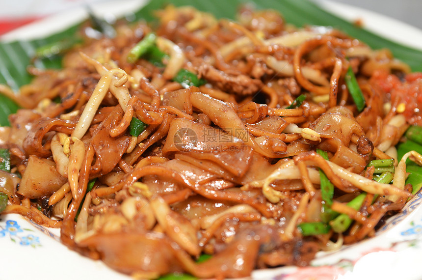 FriedPenangCharKueyTeow是马来西亚流行的面条菜图片