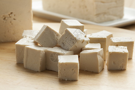豆腐加工新鲜的生豆腐切片背景