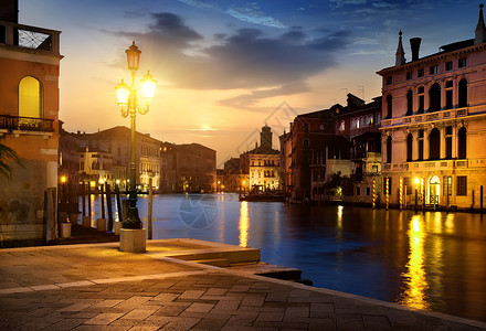 日落时大运河意利威尼斯图片
