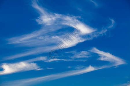 蓝天有云空上美丽的白云图片