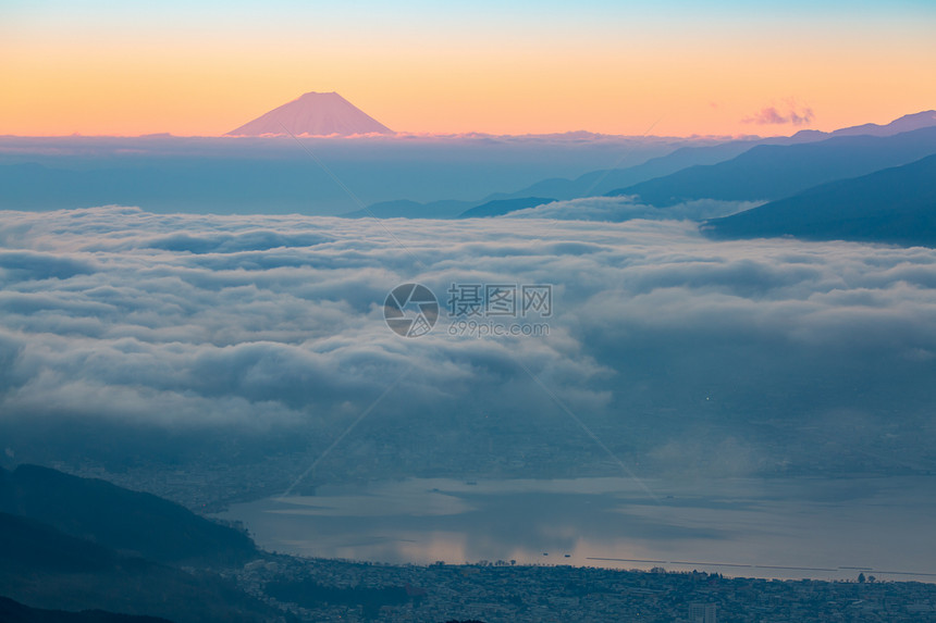 富士山与苏瓦子湖日出图片