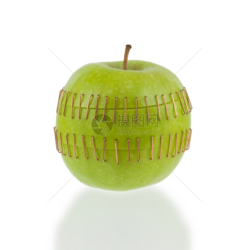 切苹果一半加上黄铜主食图片