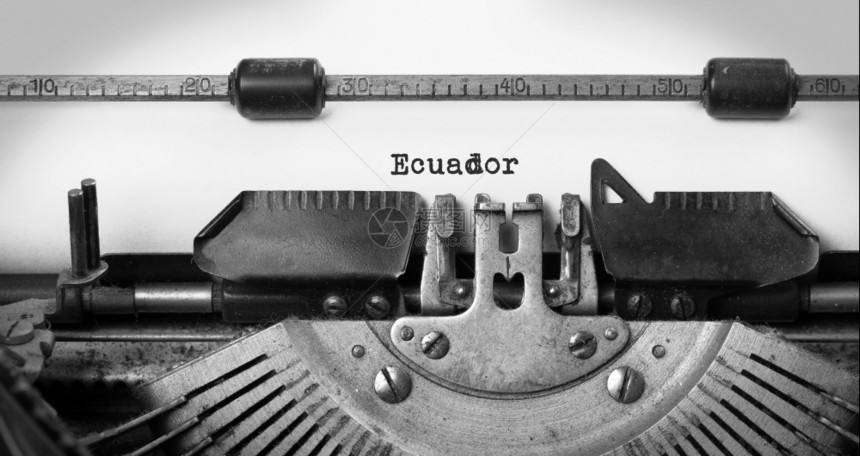 厄瓜多尔Vinrage打字机的登记图片