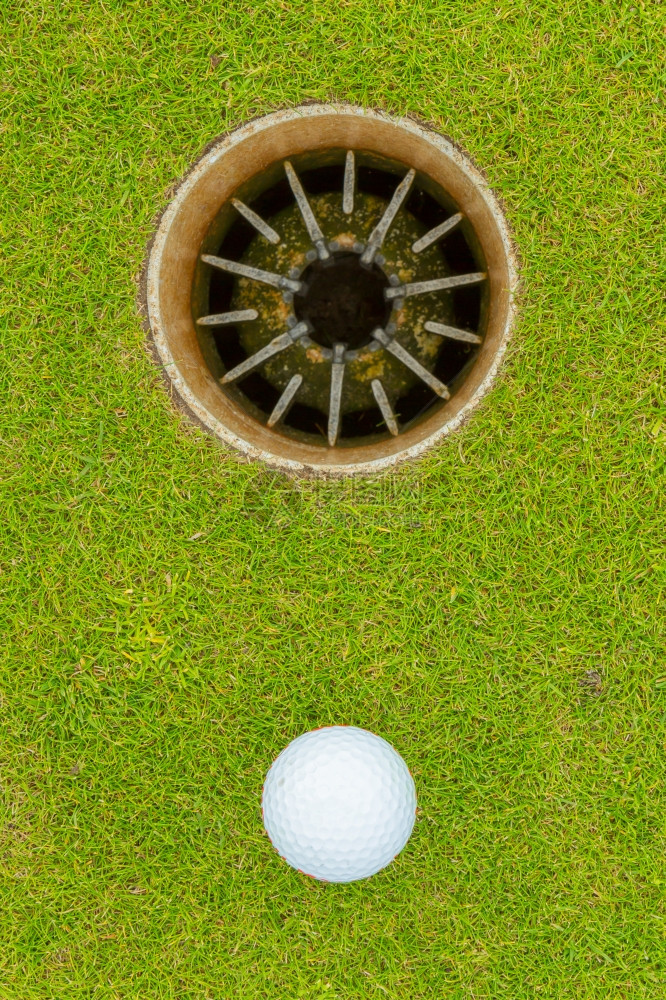 高尔夫球的欢乐和挫折感图片