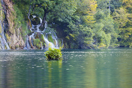 美丽的热带瀑布克罗地亚普利维茨公园高清图片