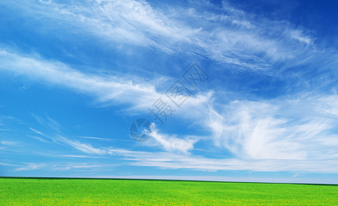 苍蓝和深色的天空自然构成图片
