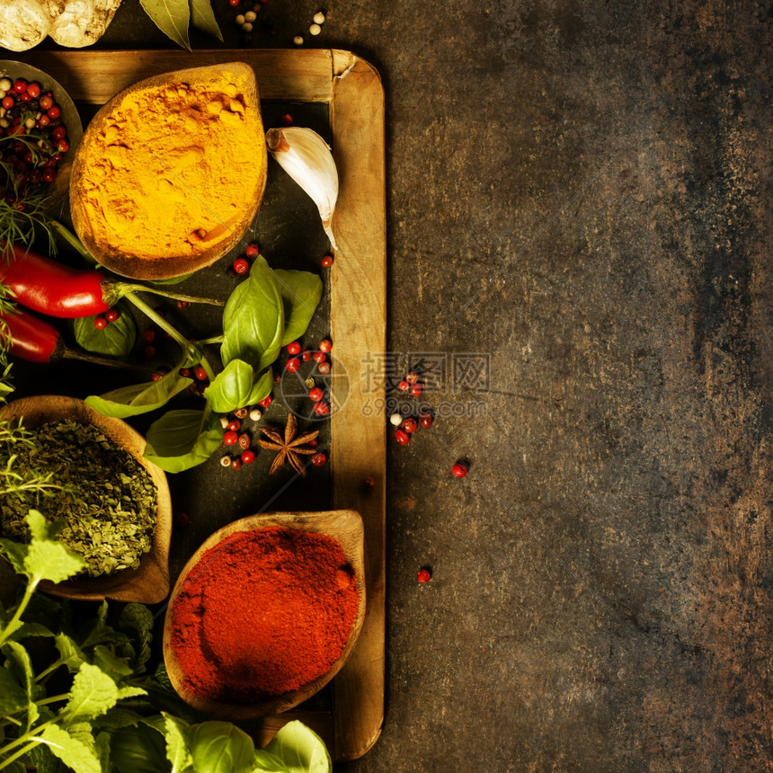 草药和香料新鲜的美味食品用于在生锈背景顶层视野饮食烹饪清洁饮食或素品概念下做健康烹饪图片