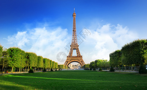 Eiffel铁塔和法国巴黎的SampsdeMars图片