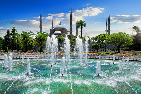 土耳其伊斯坦布尔的喷泉之地图片