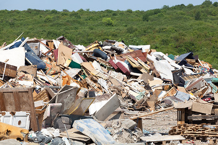 垃圾填埋场集中的旧家具背景自然背景图片