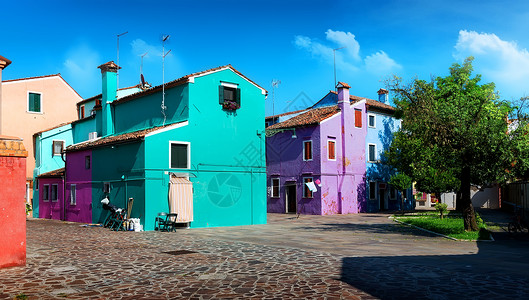 意大利布拉诺街上鲜亮的彩色房屋图片