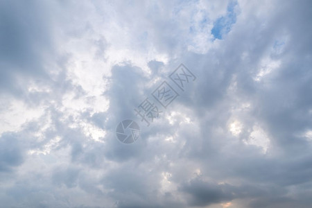 暴雨和图片