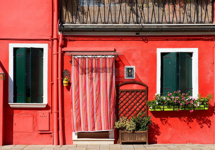 意大利威尼斯布拉诺岛红屋图片